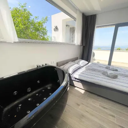 Case de vacanță In 41513 Crikvenica